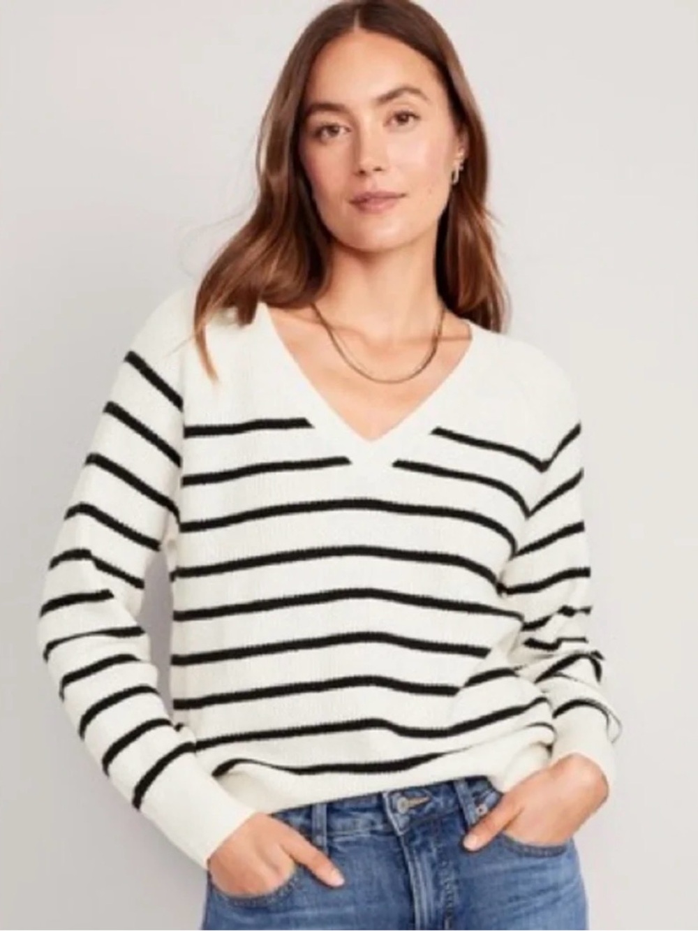 Old Navy Classic V-Neck Striped Sweater - White/Black